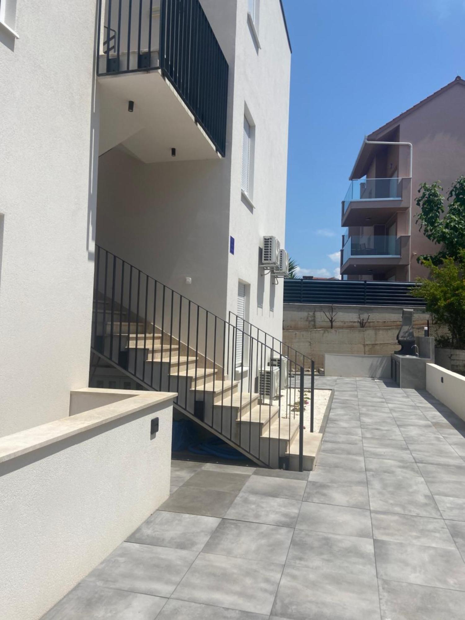Villa Apartment Joel Trogir Exteriör bild